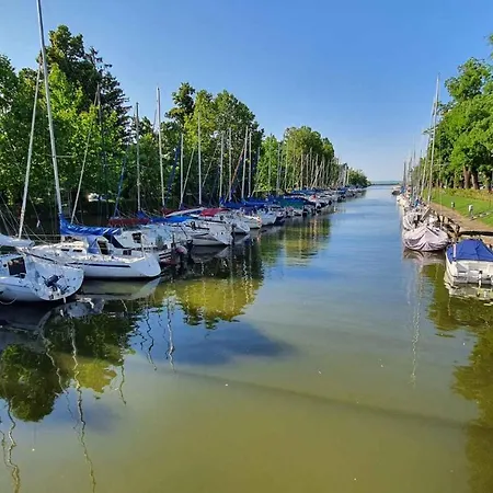 Holiday home 13 Balatonkeresztur